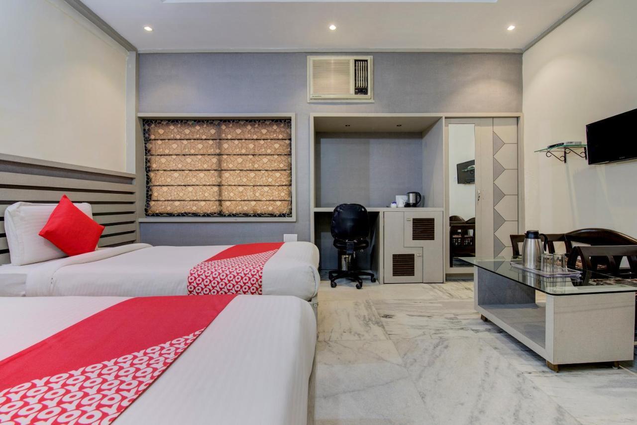 Oyo 1545 Hotel Shivani International Ahmedabad Exterior foto